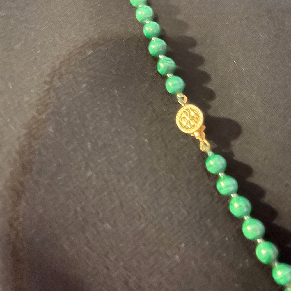 Vtg genuine malachite carved jade  gold necklace - Picture 6 of 12